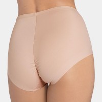 Becca panty 01